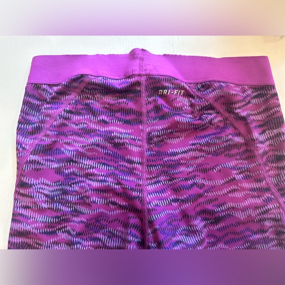 EUC Nike Pro tights, S, purple navy white pattern, mesh patterns on cropped leg - Picture 3 of 5